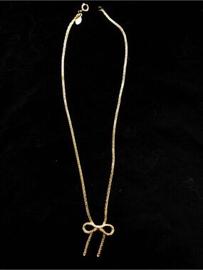 Vintage Avon 80s Bow Necklace🎀